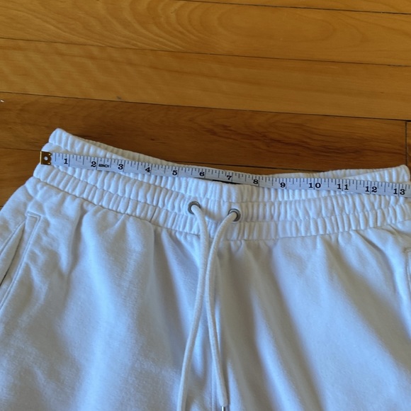 Gap 2 white sweatpants - Picture 3 of 5